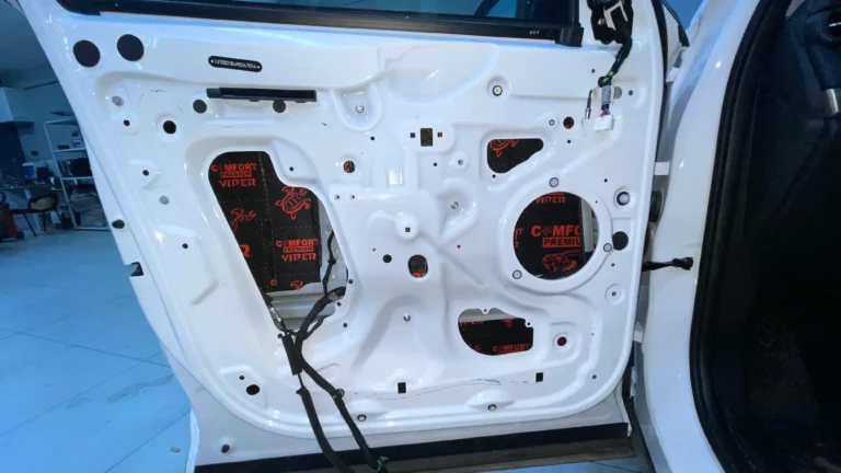 Exeed TXL 2022 двер 2