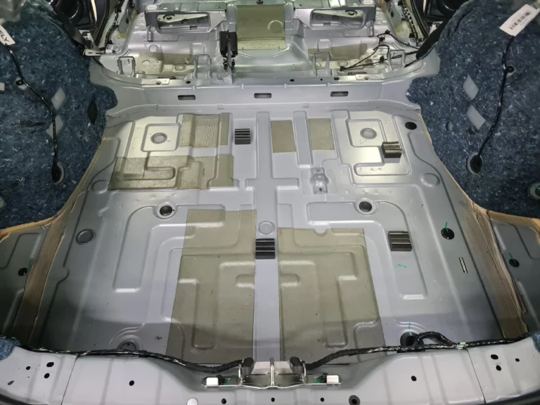 Geely Tugella баг 1