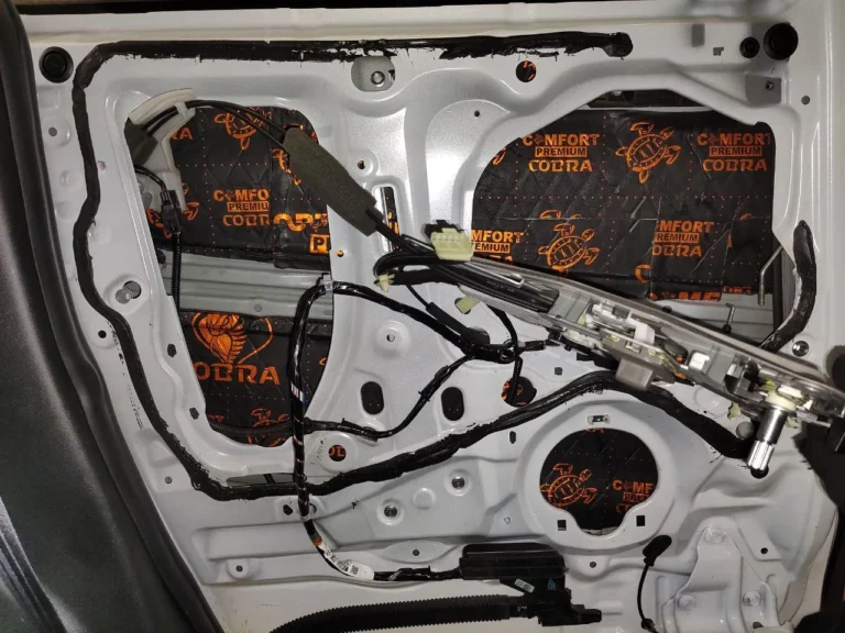 Honda Freed двер 5