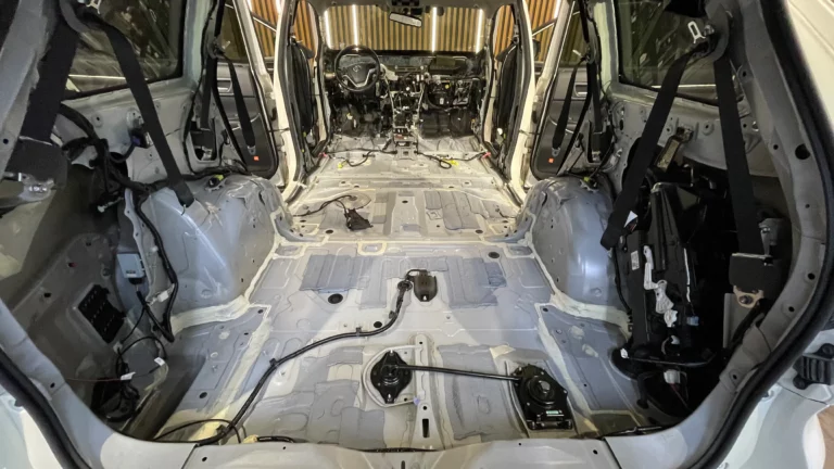 Toyota Highlander пол 1