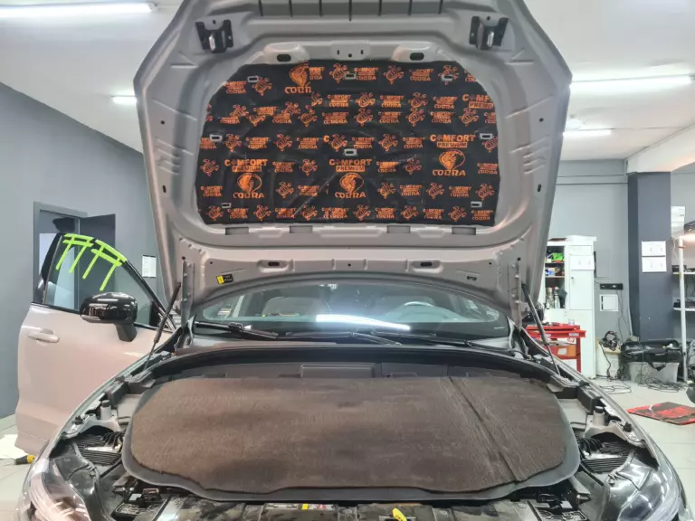 Volvo XC60 капот