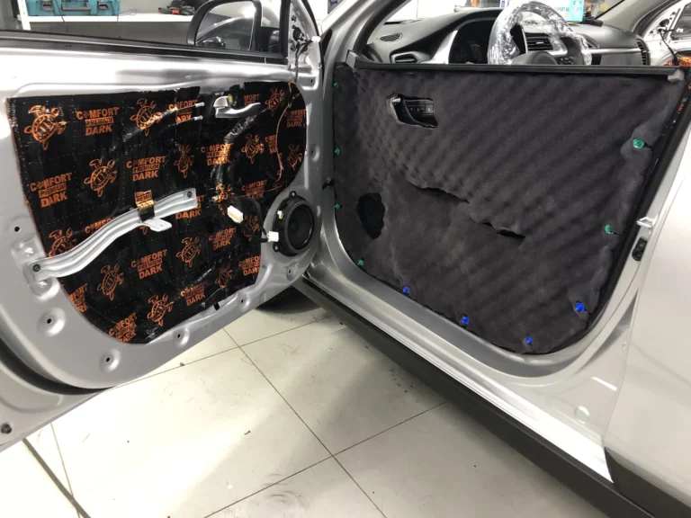 Шумоизоляция KIA Rio двер 4