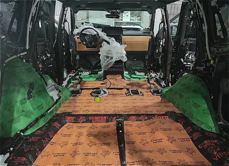 Шумоизоляция Lexus LX 2022 пол 3