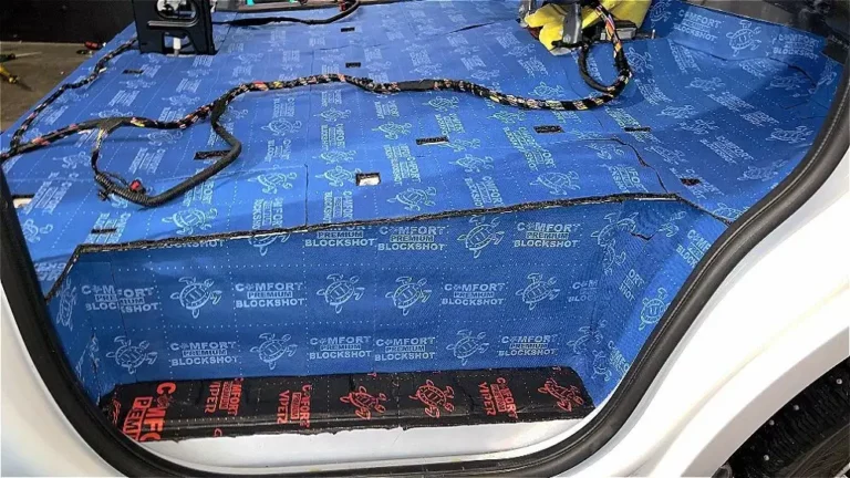 Шумоизоляция Renault Master пол 7